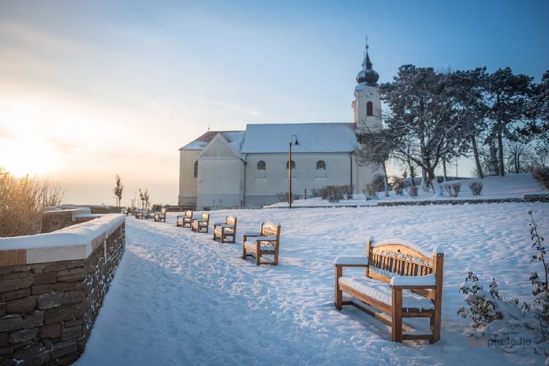 Téli Balaton egy félsziget körül