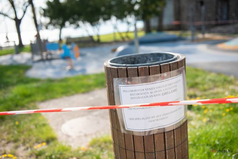 Fotók a bezártság alatt